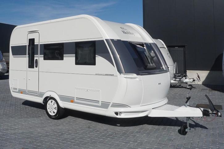 Nieuwe 4pers.Hobby met 2 persoonsbed, treinzit, Caravans en Kamperen, Caravans, Bedrijf, tot en met 4, Treinzit, Hobby, Dwarsbed