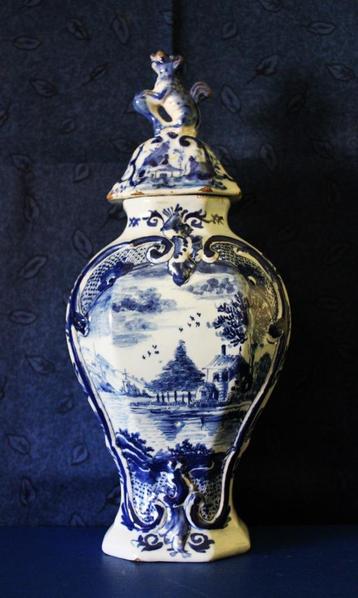 Handgeschilderde Delftse Dekselvaas ~~Johannes Harlees~~1770 beschikbaar voor biedingen