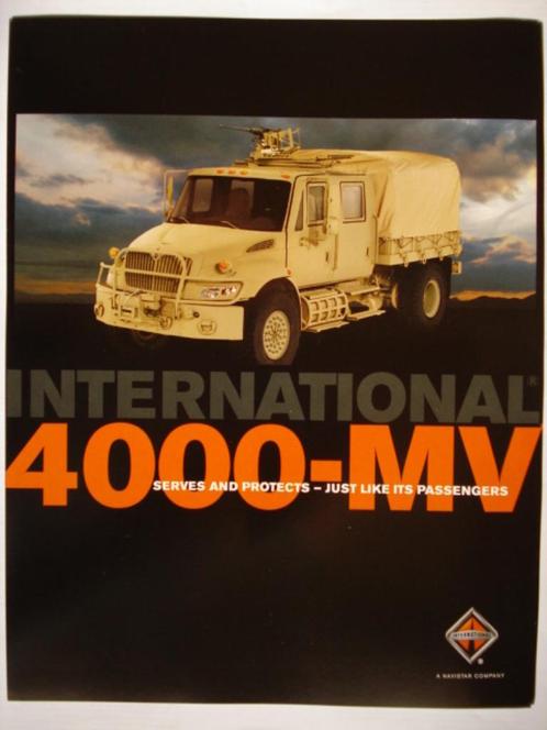 International 4000-MV Military Vehicle 2006 Brochure Catalog, Verzamelen, Militaria | Algemeen, Landmacht, Boek of Tijdschrift