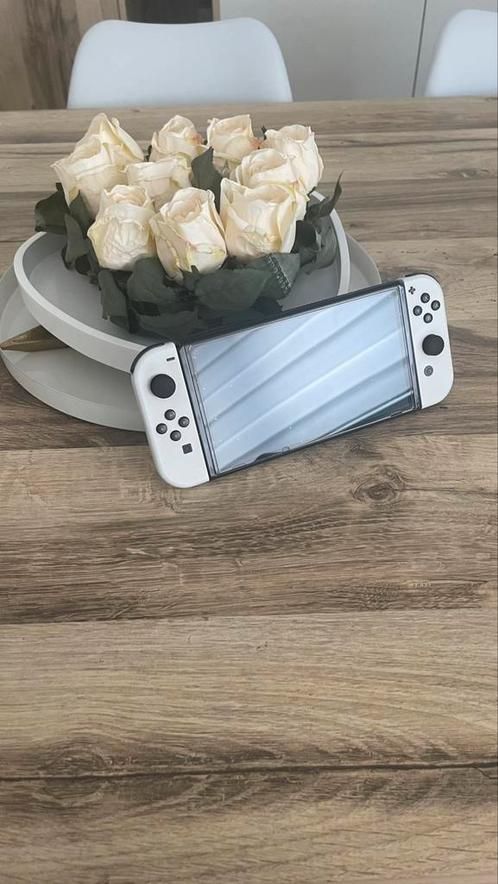 Nintendo switch OLED, Games en Spelcomputers, Spelcomputers | Nintendo Switch, Switch OLED, Ophalen