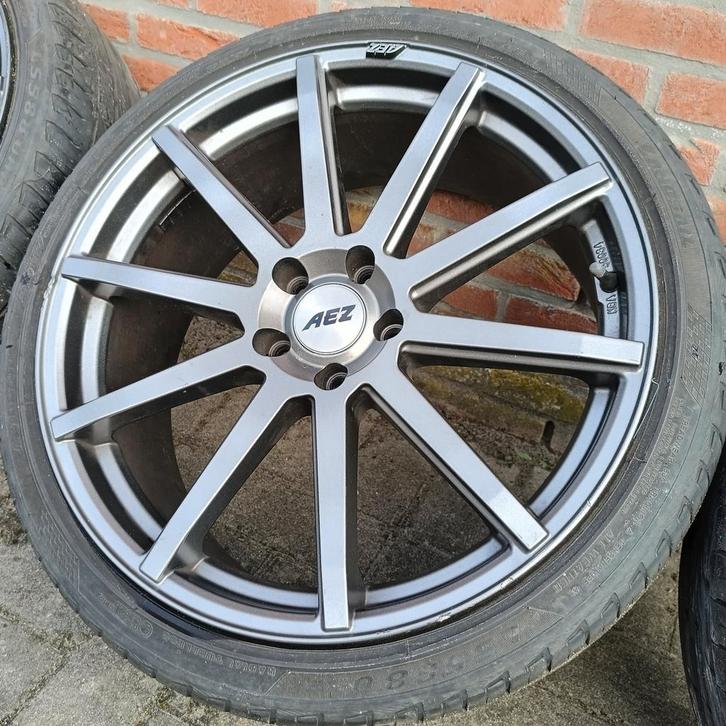20inch Velgen 5x114.3 Aez Gunmetal, Auto-onderdelen, Banden en Velgen, Banden en Velgen, Zomerbanden, 20 inch, 245 mm, Personenwagen