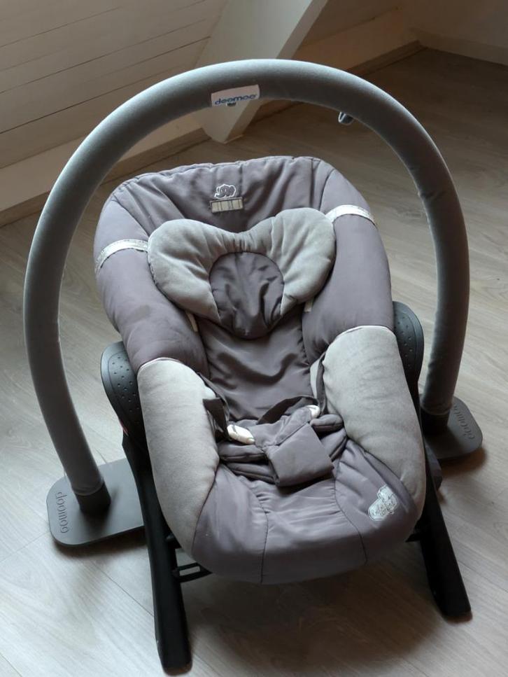 Wipstoeltje en speelgoedboog, Kinderen en Baby's, Wipstoeltjes, Gebruikt, Wipstoel, Met gordel(s) of riempje(s), Verstelbaar, Ophalen