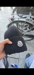 Moncler muts 1:1, Enlèvement, Bonnet