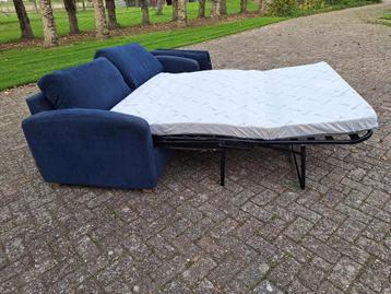 Blauwe bedbank / slaapbank bank en uitklapbaar bed beschikbaar voor biedingen