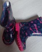 Botte caoutchouc rose/bleu, Enlèvement