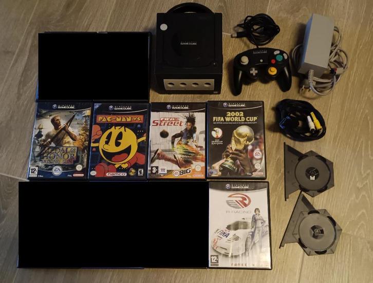 Nintendo Gamecube / controller / 5 games, Games en Spelcomputers, Spelcomputers | Nintendo GameCube, Gebruikt, Zwart, Met 1 controller