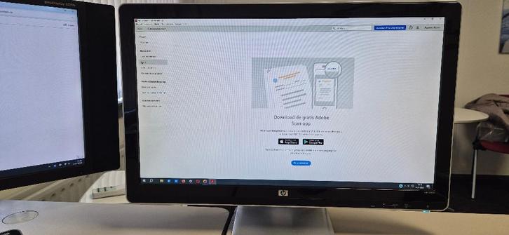 Beeldscherm, Computers en Software, Monitoren, Zo goed als nieuw, 61 t/m 100 Hz, DVI, VGA, Ingebouwde speakers, Hoofdtelefoonaansluiting