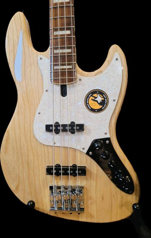 Sire V8 Marcus Miller (2025), Muziek en Instrumenten, Snaarinstrumenten | Gitaren | Bas, Zo goed als nieuw, Elektrisch, 5-snarig