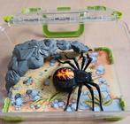 Araignée robot Wild Pets Spider et sa boîte de transport, Enfants & Bébés, Jouets | Figurines, Utilisé, Enlèvement ou Envoi