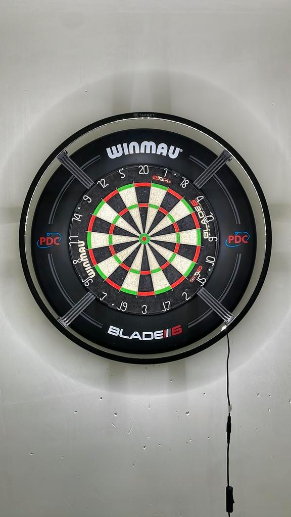 Dartset te koop, Sport en Fitness, Darts, Zo goed als nieuw, Dartbord, Ophalen of Verzenden