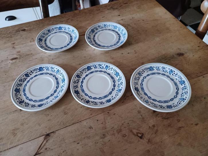 BOCH ZWIEBEL onderbordjes aan 1.50 euro per stuk, Antiek en Kunst, Antiek | Servies los, Ophalen of Verzenden