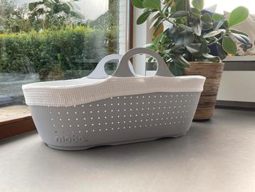 Mozes wieg mand. Merk Moba. Met matras en textiel  beschikbaar voor biedingen