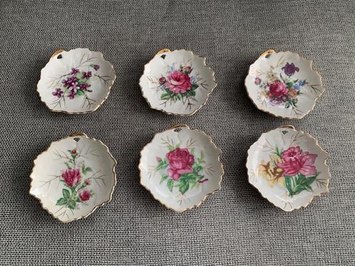 Kleine borden, Huis en Inrichting, Keuken | Servies, Zo goed als nieuw, Bord(en), Overige stijlen, Porselein, Ophalen
