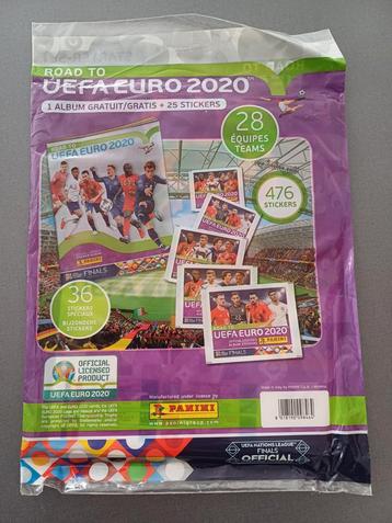 Gesealde boek euro 2000 met stickers beschikbaar voor biedingen