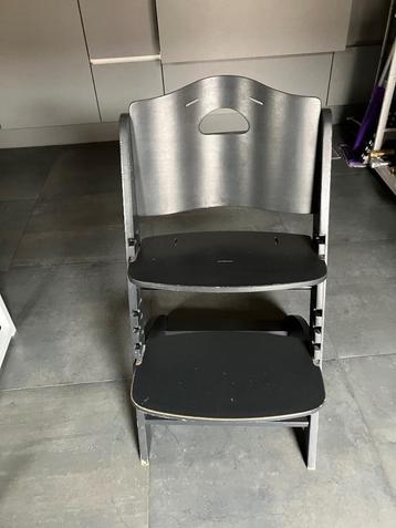 Chaise évolutive enfant bois beschikbaar voor biedingen