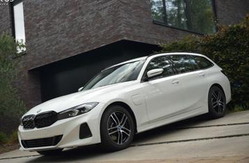 BMW 320 e Touring ShadowLine FaceLift Leder/CarPlay/Cam/.. beschikbaar voor biedingen
