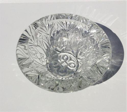 Decoratieve kelkvormige asbak in geslepen glas Ø 14 cm, Antiek en Kunst, Antiek | Glaswerk en Kristal, Ophalen of Verzenden