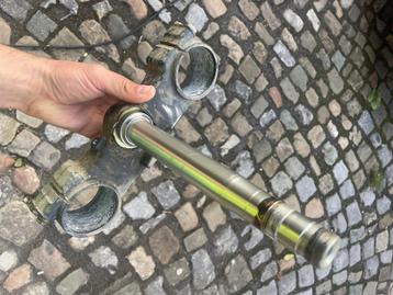 CRF1000L Africa Twin Onderste Kroonplaat – OEM 53219-MJP-G50 beschikbaar voor biedingen