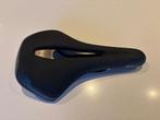 Selle Italia ST5 Flow (L2) tourfiets zadel (hi-viz), Fietsen en Brommers, Algemeen, Ophalen of Verzenden, Zo goed als nieuw, Selle Italia