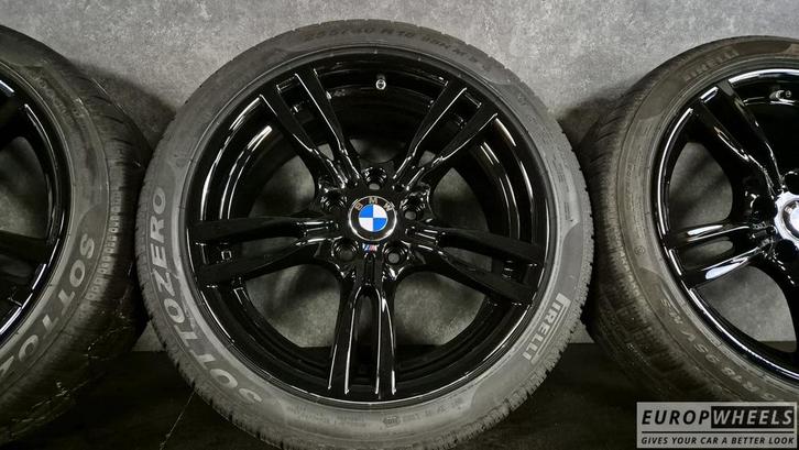 18 inch BMW 3 4 serie F30 F31 F36 ZWART 400m Winterbanden, Auto-onderdelen, Banden en Velgen, Banden en Velgen, Winterbanden, 18 inch