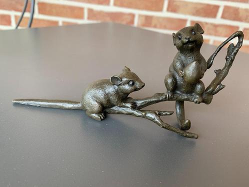 Weens bronzen beeld : Muizen op een tak, Antiek en Kunst, Kunst | Beelden en Houtsnijwerken, Ophalen of Verzenden
