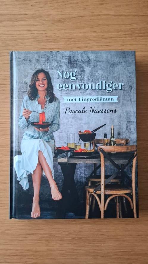 Pascale Naessens - Nog eenvoudiger met 4 ingrediënten, Boeken, Kookboeken, Zo goed als nieuw, Ophalen of Verzenden