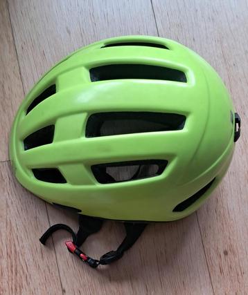 fietshelm fluo maat L beschikbaar voor biedingen