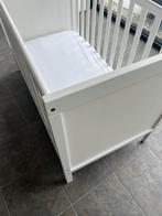 Baby bed met aerosleep matras en overtrek, Kinderen en Baby's, Kinderkamer | Bedden, Ophalen, Zo goed als nieuw, Matras