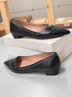 Chaussures LK Bennett Polly Leather Contrast Flats 37 talons, Vêtements | Femmes, Chaussures, Neuf, Enlèvement ou Envoi, Chaussures basses