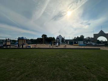SPEELPLEIN MEUBELEN AF TE HALEN MIDDELKERKE beschikbaar voor biedingen