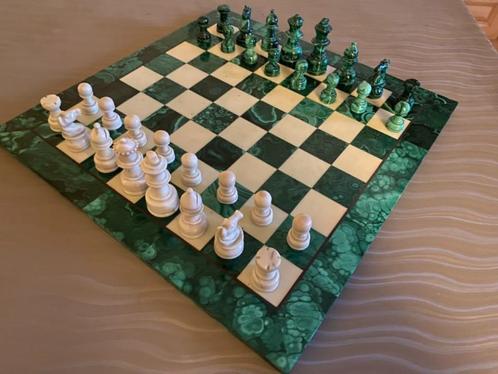 Schaakspel van malachiet en wit marmer, Hobby en Vrije tijd, Gezelschapsspellen | Bordspellen, Zo goed als nieuw, Ophalen