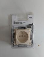 Niko stopcontact met aarding - 28.5 mm, Ophalen of Verzenden, Nieuw, Stopcontact