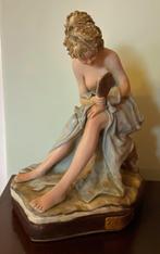 Décoration d'Arte Richelieu - femme au miroir, Ophalen of Verzenden