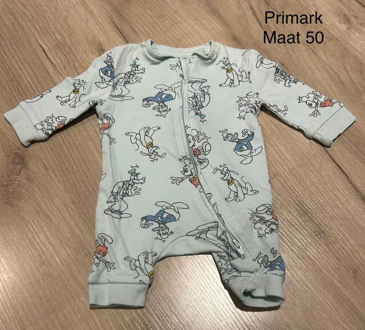 Boxpakje Disney (Primark, maat 50), Enfants & Bébés, Vêtements de bébé | Taille 50, Comme neuf, Enlèvement ou Envoi