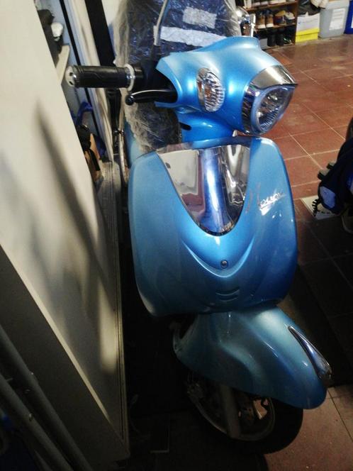 novox c20 Electrische scooter B klasse, Fietsen en Brommers, Scooters | SYM, Gebruikt, Ophalen