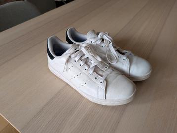 Adidas Stan Smiths  beschikbaar voor biedingen