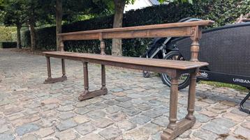 Antieke houten bank kerkbank  beschikbaar voor biedingen