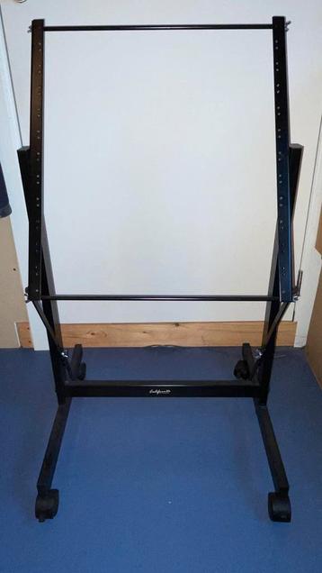 19” Synthesizer & studio rack beschikbaar voor biedingen