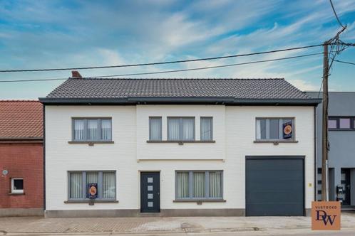 Gerenoveerde gezinswoning in Herzele, Immo, Huizen en Appartementen te koop, Provincie Oost-Vlaanderen, 200 tot 500 m², Tussenwoning