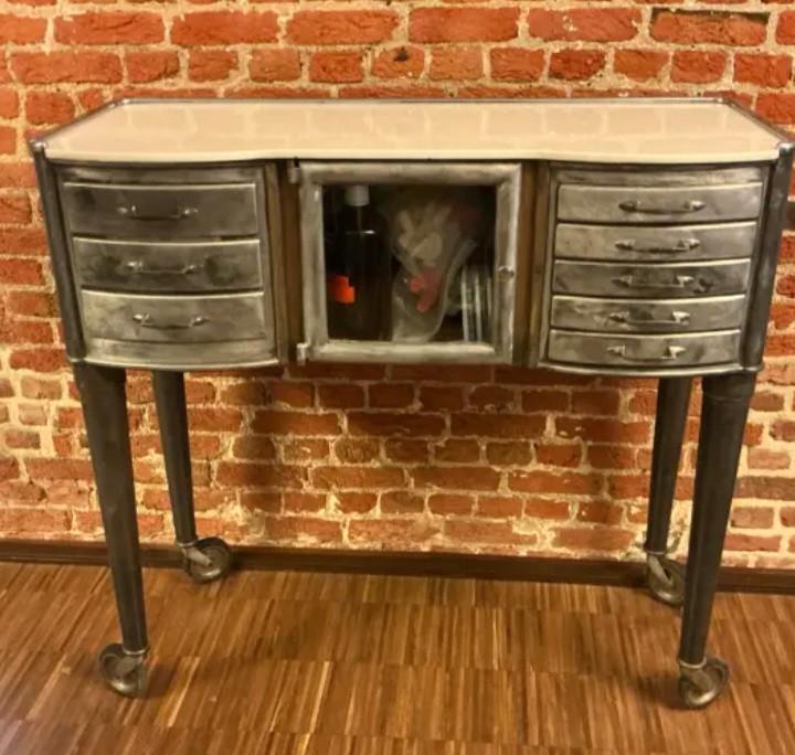 Table de dentiste/médecin Brocante en aluminium et verre opa, Antiquités & Art, Antiquités | Autres Antiquités, Enlèvement