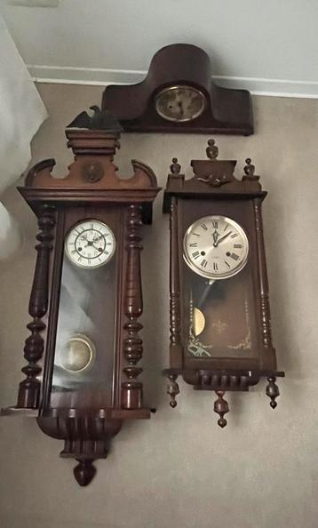 Antieke franse klokken met certificaat van origine beschikbaar voor biedingen