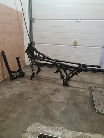 Moto Guzzi-frame  beschikbaar voor biedingen
