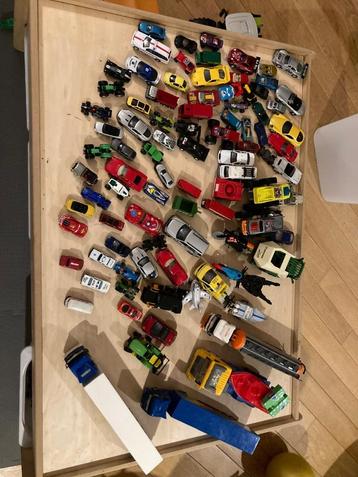 Speelgoed auto's beschikbaar voor biedingen