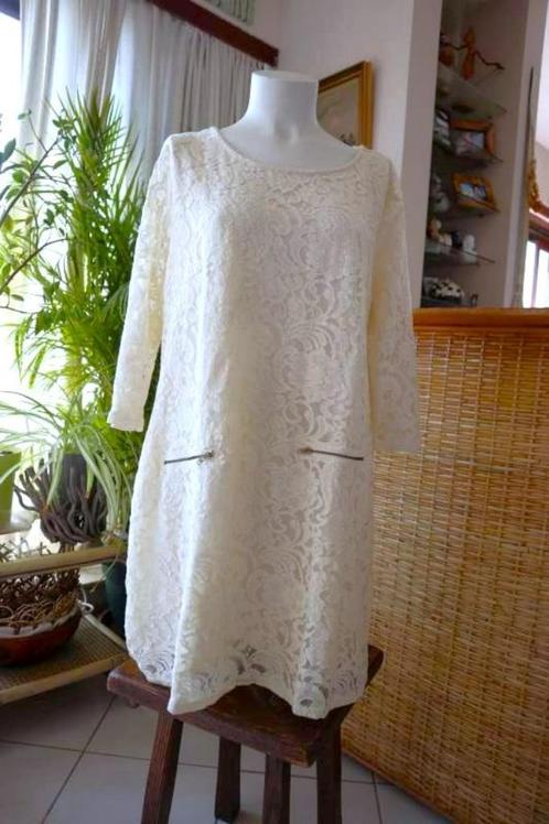 wit creatief vintage jurk, Kleding | Dames, Jurken, Gedragen, Maat 42/44 (L), Wit, Onder de knie, Ophalen of Verzenden