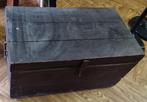 Ancien coffre en bois noir, Huis en Inrichting, Woonaccessoires | Kisten, Ophalen, Gebruikt, 100 tot 150 cm