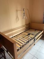 Verstelbaar ziekenhuisbed op wieltjes, Huis en Inrichting, Ophalen, Eenpersoons, Hout, Verstelbaar