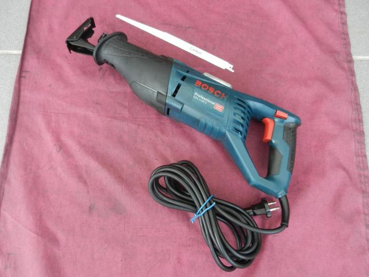 Bosch GSA 1100E Professional Reciprozaag, Doe-het-zelf en Bouw, Gereedschap | Zaagmachines, Zo goed als nieuw, Reciprozaag, 600 tot 1200 watt