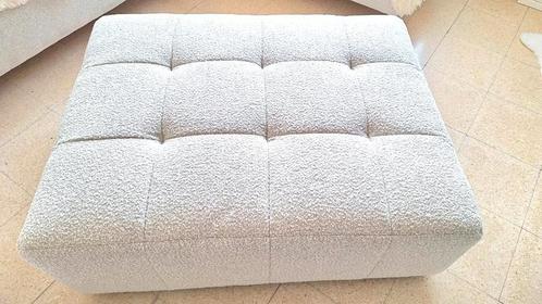 🌸 SPLINTERNIEUWE !! grote zachte poef kleur Pearl, Huis en Inrichting, Zetels | Voetbanken en poefs, Nieuw, Ophalen