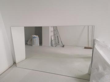 Miroir beschikbaar voor biedingen