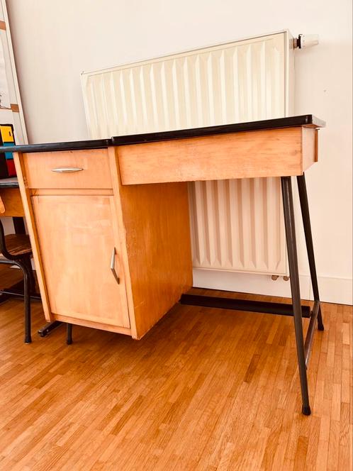 Vintage bureau - lessenaar, Huis en Inrichting, Bureaus, Gebruikt, Bureau, Ophalen